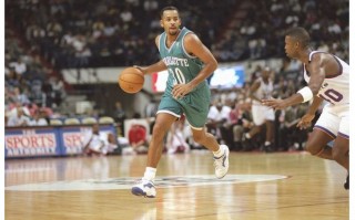 nba2k16 夏洛特黄蜂队，夏洛特黄蜂队 nba球队