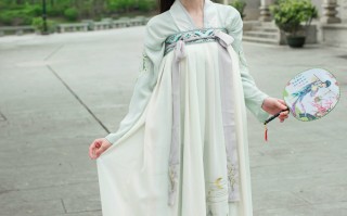 女汉服推荐中年穿搭，女汉服推荐中年穿搭图片