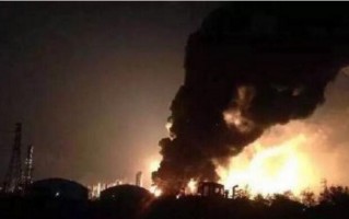 烟花爆炸，烟花爆炸的拟声词